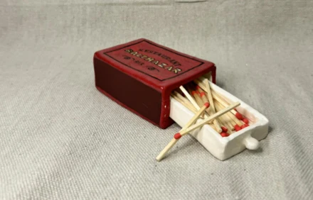 Favorite Restaurant Matchboxes - Image 7