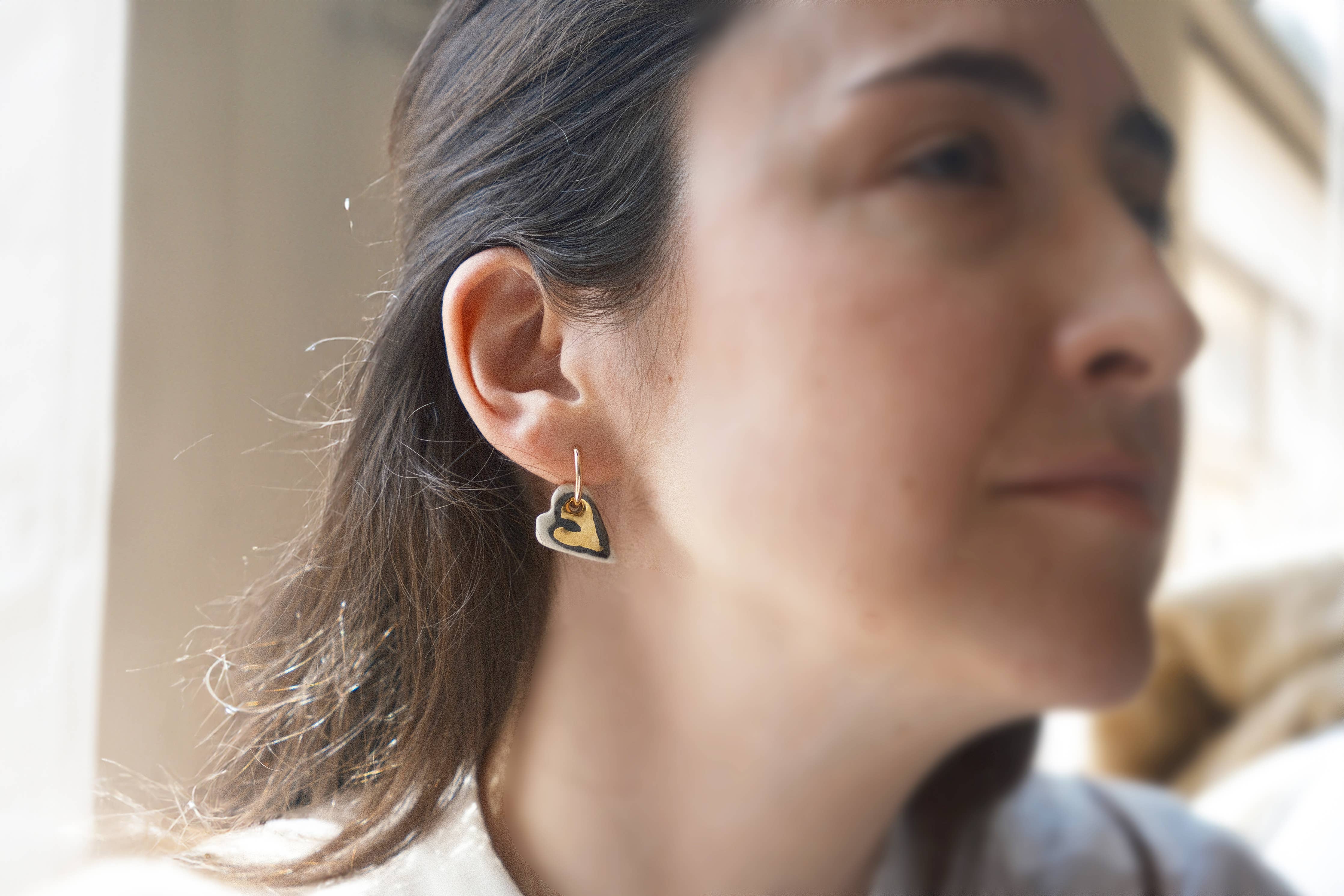 Mismatched Heart + eye earrings - Image 3