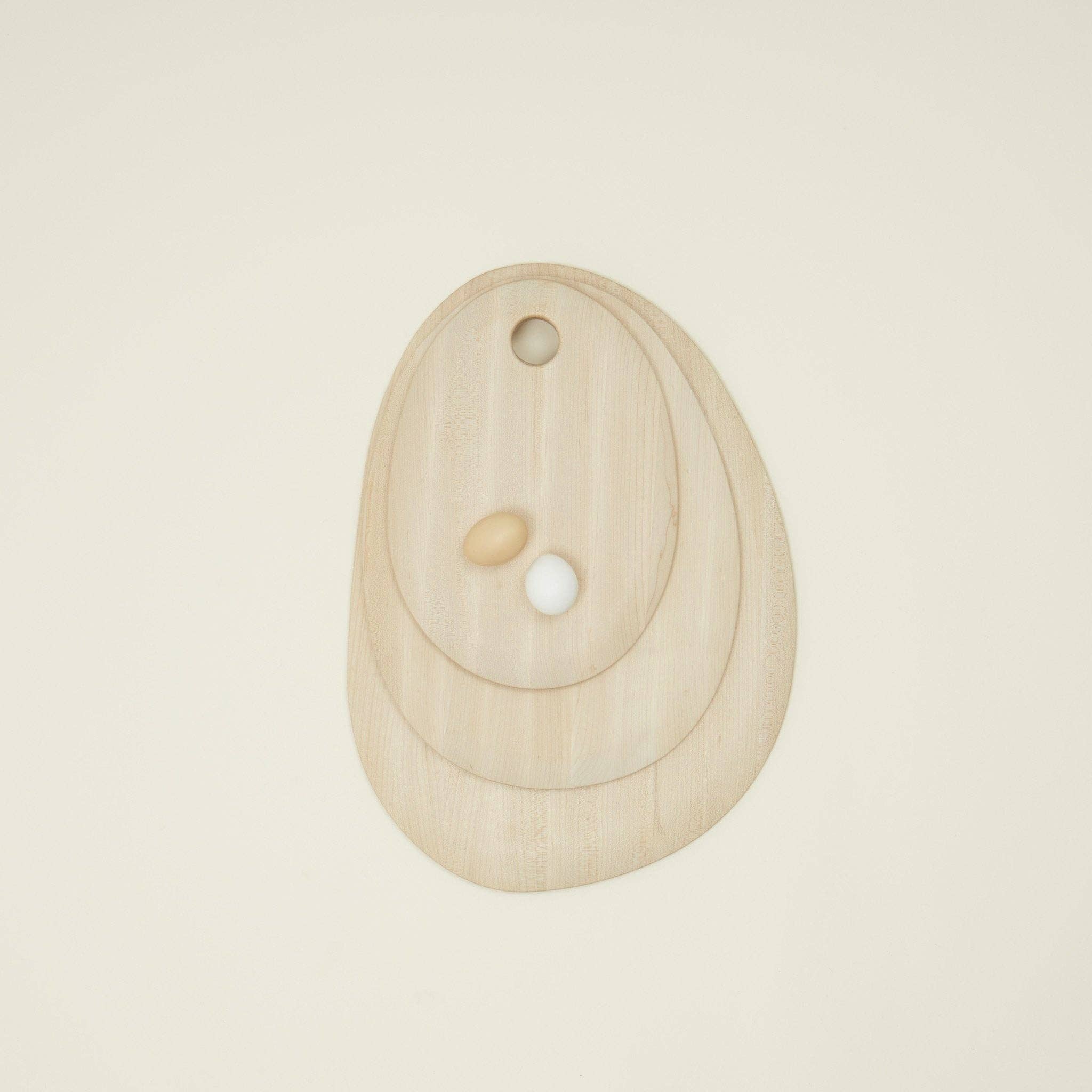 PEBBLE CUTTING BOARD - MAPLE